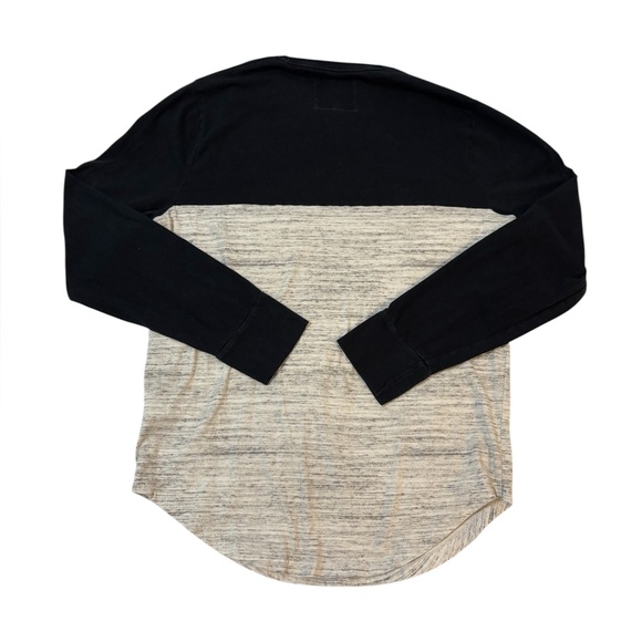 Hollister Black and Gray Long Sleeve Shirt - Picture 2 of 5